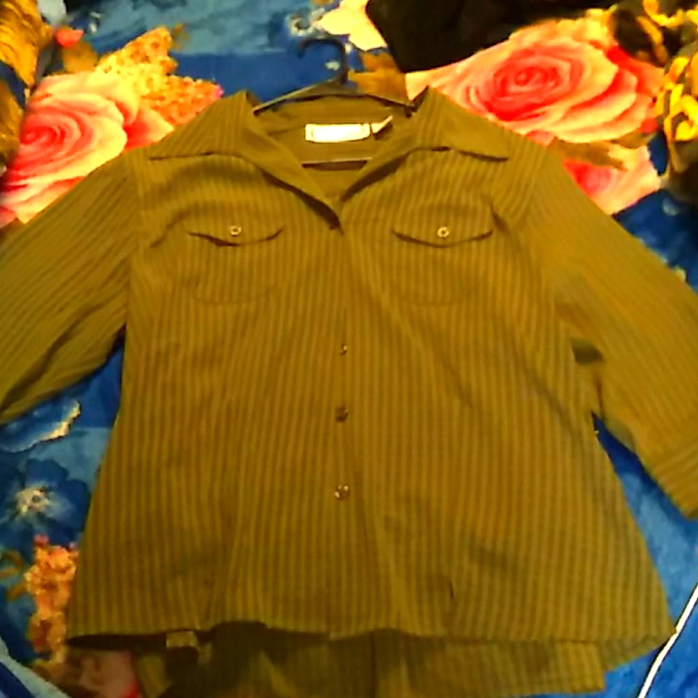 Sarah Bently dress shirt